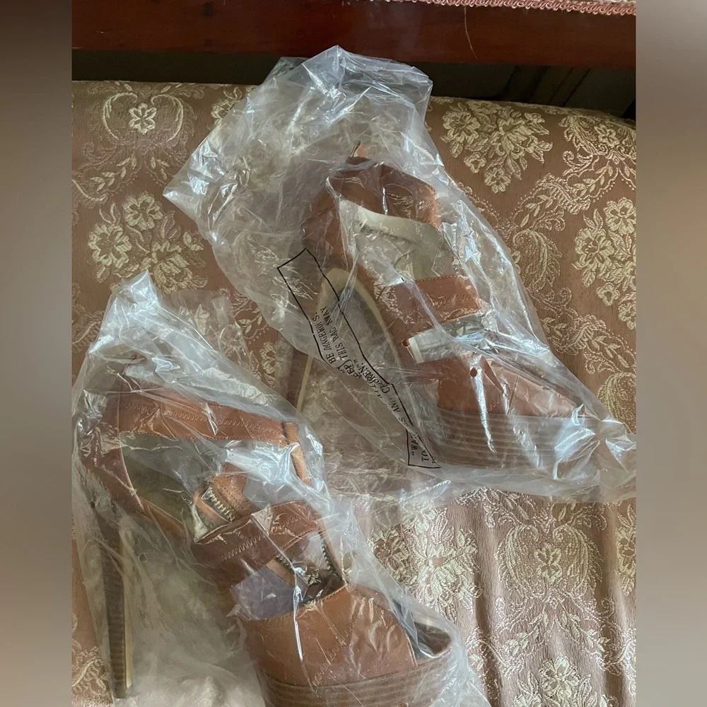 Michael Kors Brown Leather Women's Sandals - Picture 5 of 9